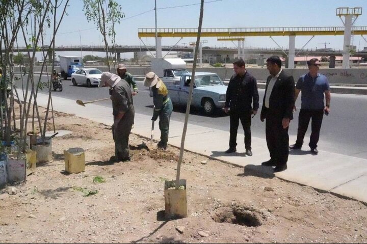 نهضت سبز در حاشیه عملیات عمرانی میدان فتح