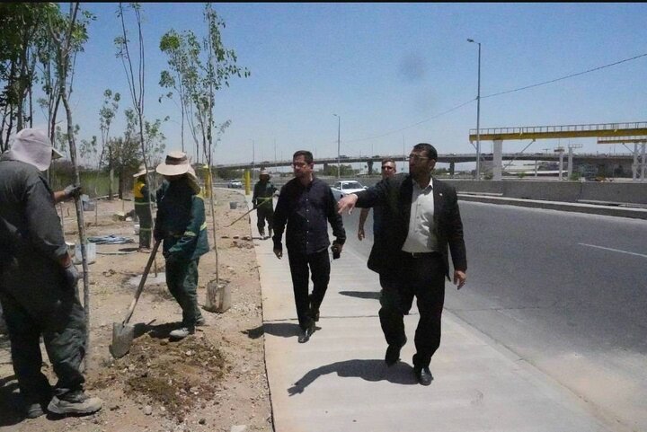 نهضت سبز در حاشیه عملیات عمرانی میدان فتح