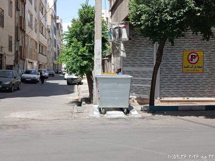 نوسازی و رنگ‌آمیزی ۹۴۹ مخزن زباله در دارالشهدای تهران؛ گامی برای ارتقای بهداشت و انضباط شهری