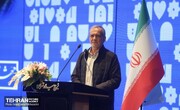دست زاکانی درد نکند؛ دارد کلی بار از روی دوش ما برمی‌دارد