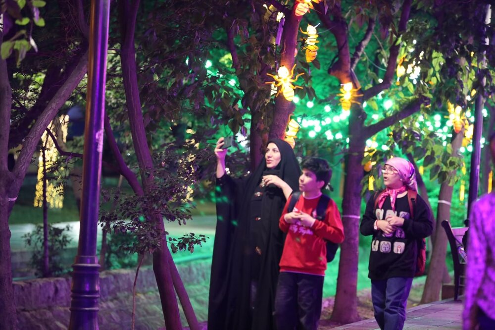ایجاد رودخانه نور و رویش نیلوفر در قلب تهران/ در جشن بزرگ بلوار کشاورز چه خبر است؟
