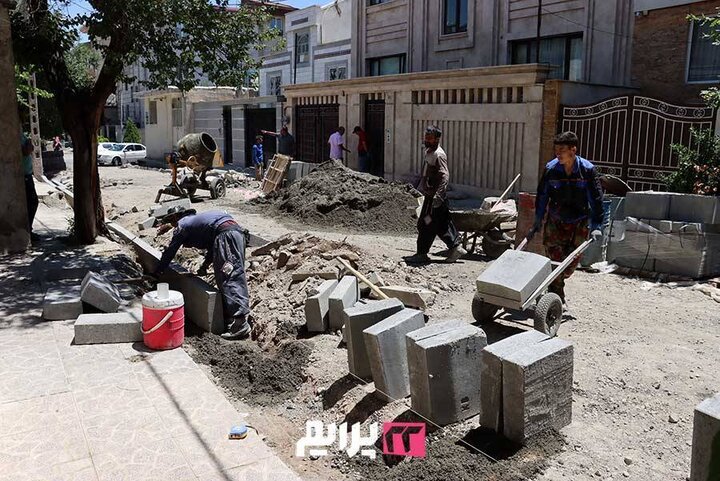 مرمت و بازسازی ۲۳۵۰ متر جدول و کانال‌های معابر محلات منطقه ۲۲