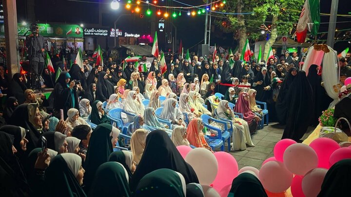 برپایی جشن تکلیف دختران ایران و سرزمین بازی در تجمعات مردمی شبانه بلوار اندرزگو