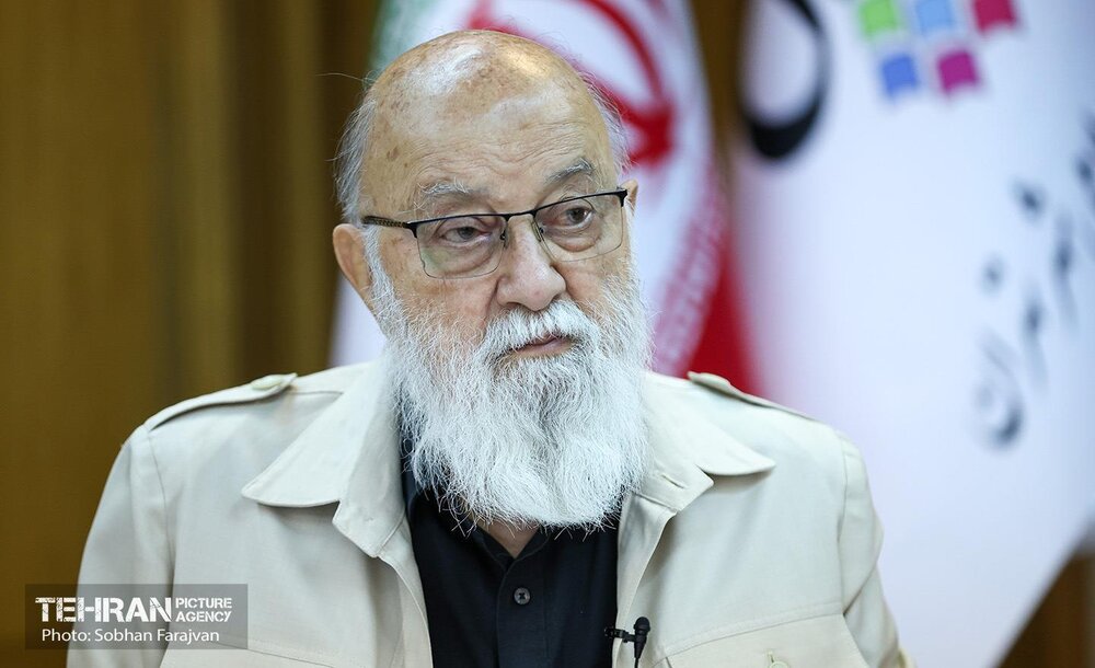 معاون شهردار برای خرید واگن های مترو حقوقش را گرو گذاشت