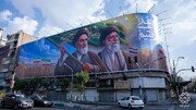 دیوارنگاره «از نام علی مدد گرفتیم» در چهارراه جمهوری - حضرت ولیعصر (عج) در منطقه ۱۱ اکران شد