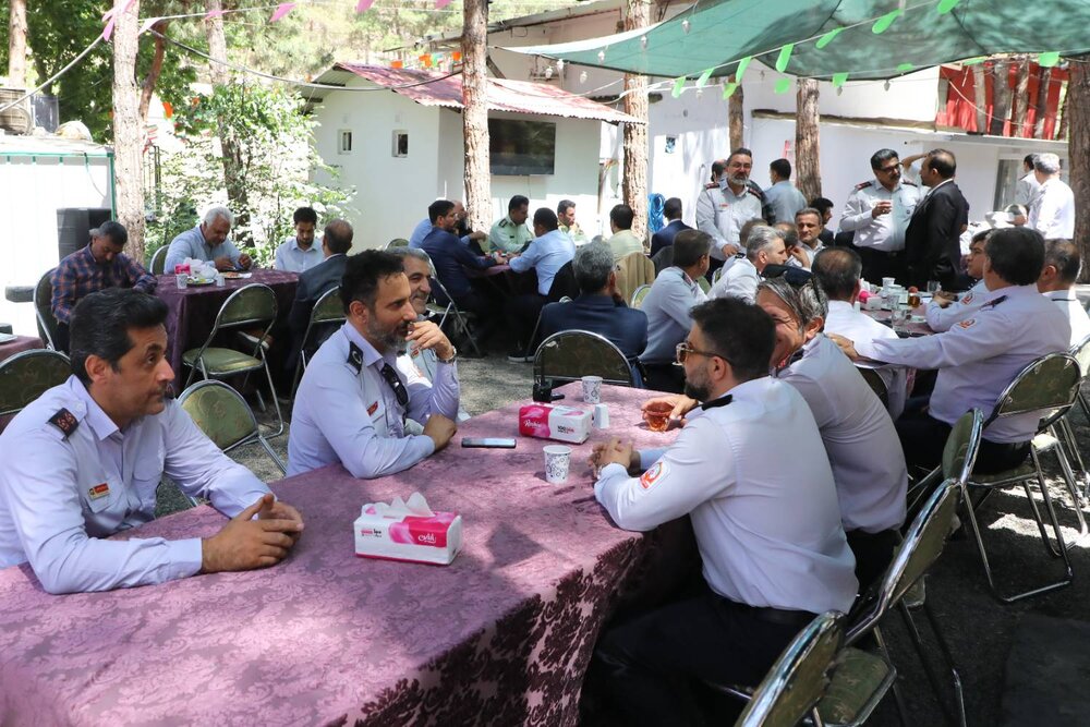 رفاه آتشنشانان باید همتراز جانفشانیهای آنان باشد