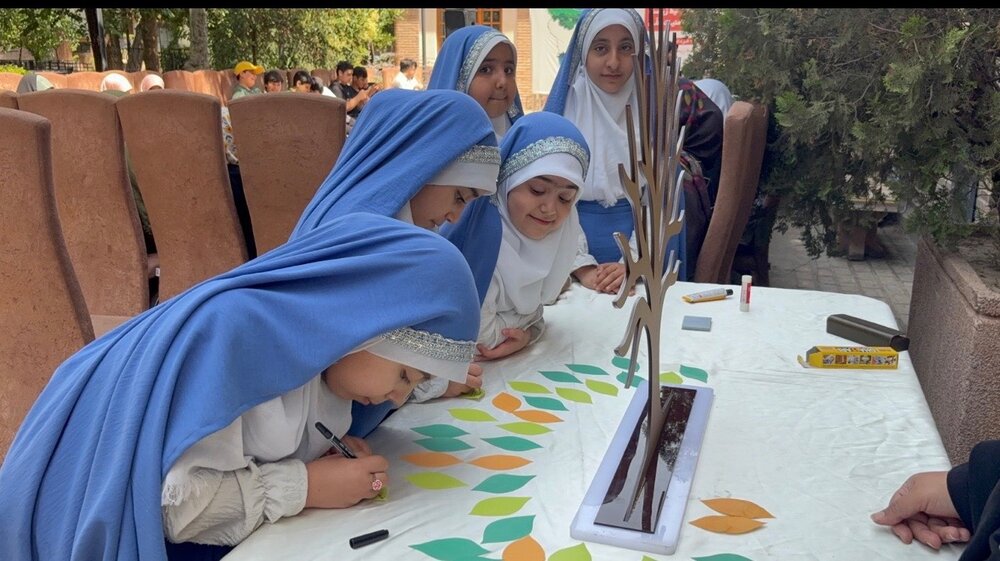 رونمایی از قرارگاه مردمی «ایران پیروز» در منطقه ۱۰
