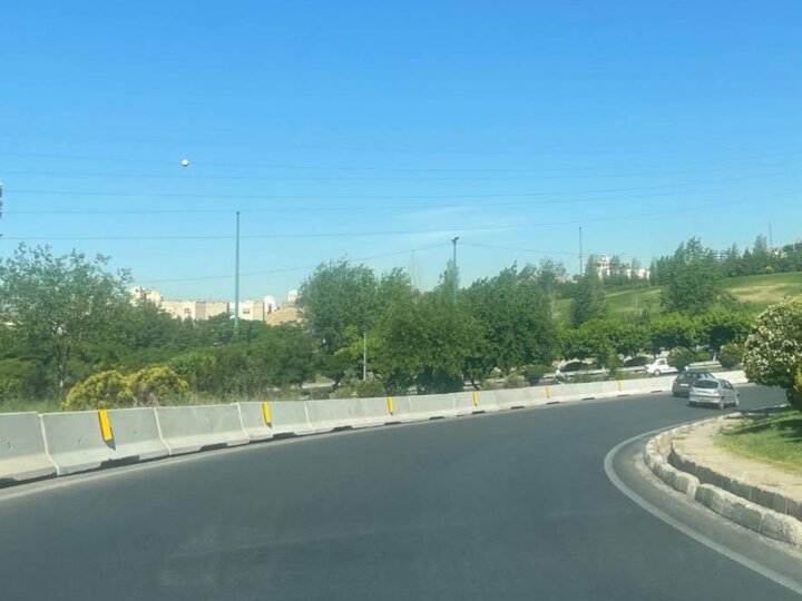 رفع خطر از نقطه حادثه خیز بزرگراه یادگار امام (ره)