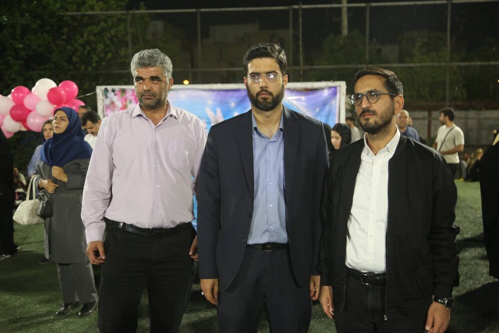 جشن تکلیف دانشآموزان دختر منطقه ۱۰ برگزار شد