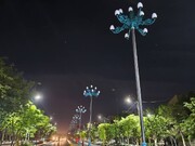 تلفیق هنر و روشنایی با نصب ۲۰۰ پایه‌چراغ دکوراتیو ۹ شعله در محور شهید رجایی منطقه ۲۰