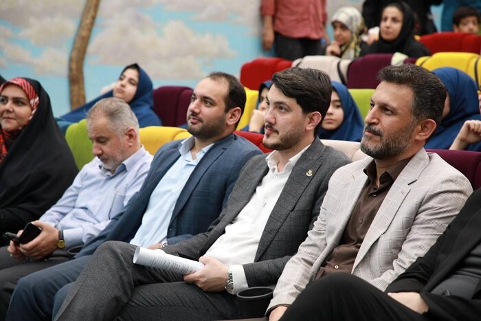 تولید و اجرای سرودهای فاخر با محوریت محیط‌زیست