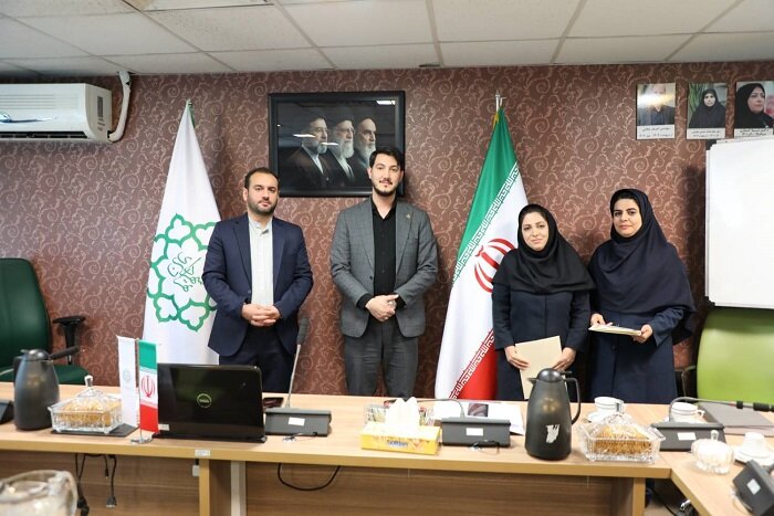 کارگاه آموزشی ویژه کارشناسان آموزش مناطق ۲۲گانه با محوریت ارتقاء شاخصهای ارزیابی عملکرد