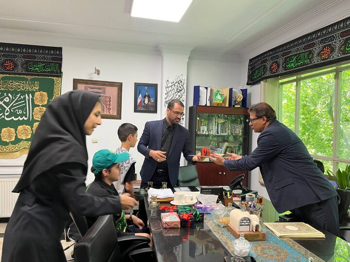 تجلیل از نقش‌آفرینی شهرداران مدارس و اعضای کانون نوجوانان منطقه۶ در اجرای رویدادهای بزرگ شهری 