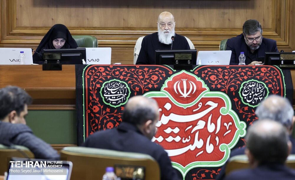نشست ویژه شورای اسلامی با محوریت مراسم تشییع رهبر شهید انقلاب