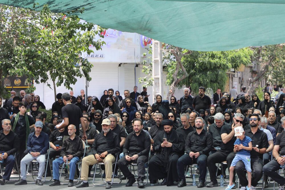 از جلسه هماهنگی برای میزبانی زائرین تشییع رهبر شهید انقلاب تا سوگواری امام حسین(ع)