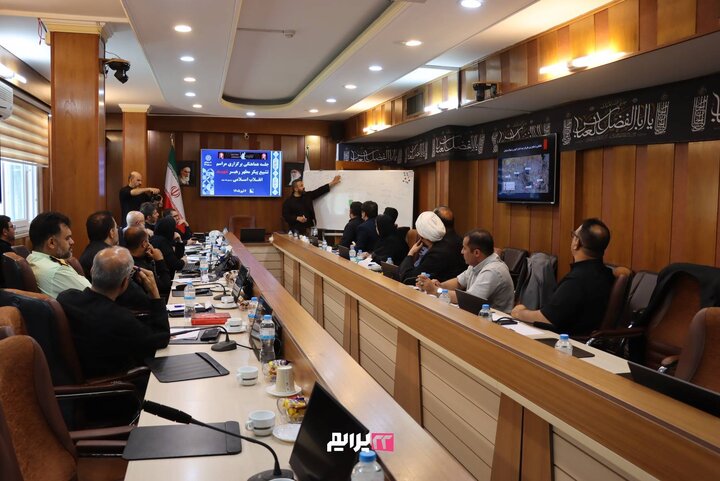 تجهیز فضای اختصاصی بانوان در بوستان ریحانه برای مراسم وداع و تشییع رهبر شهید