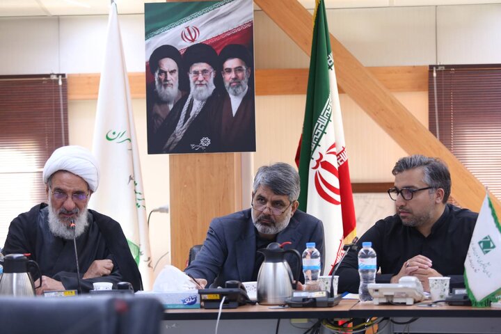 برگزاری ستاد بزرگداشت عروج خونین رهبر مجاهد شهید با حضور شهردار منطقه ۴ و سایر ارگان‌های اجرایی/ شهردار منطقه ۴: ما مدیون امام شهیدمان هستیم
