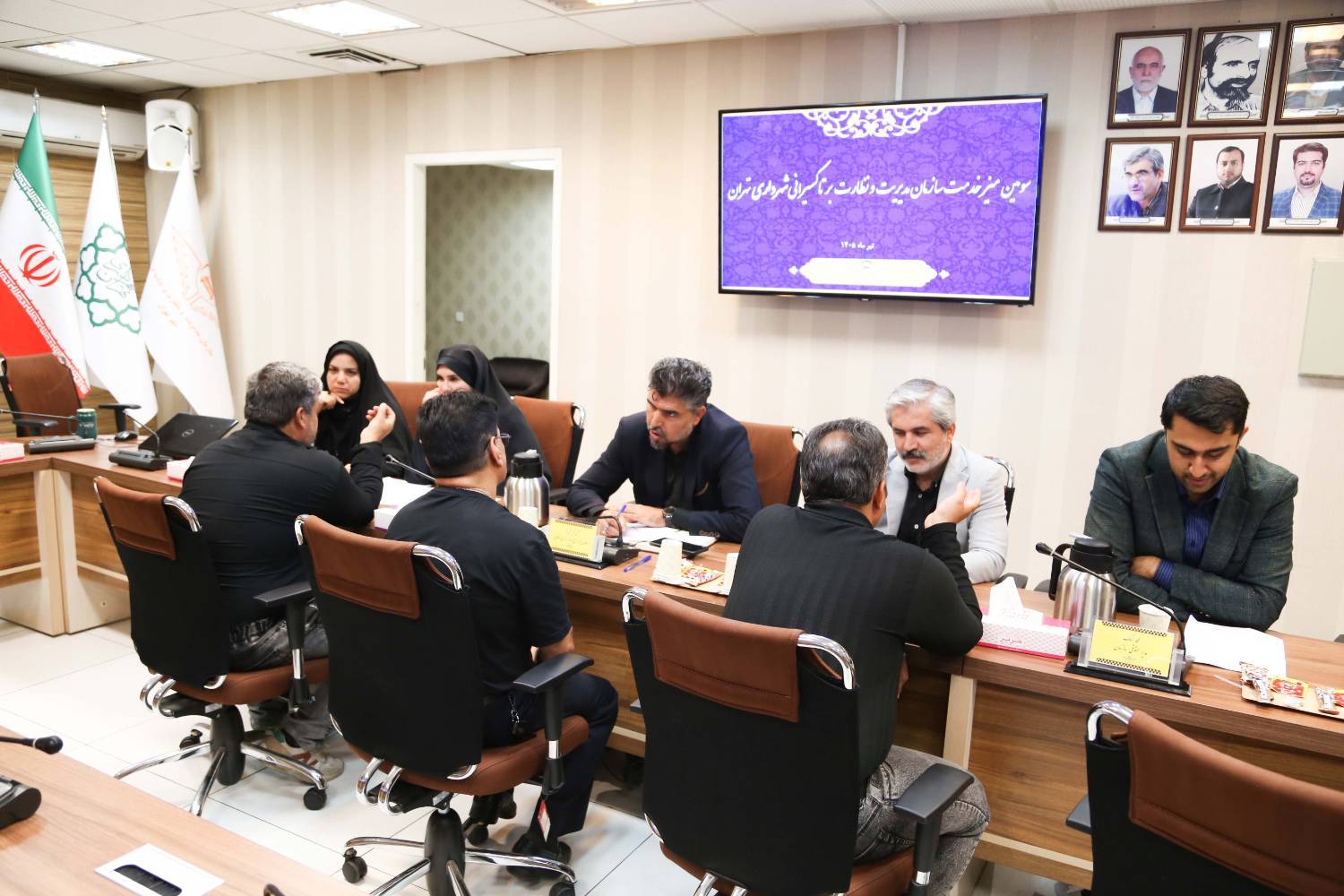 سومین میز خدمت سازمان تاکسیرانی شهرداری تهران برگزار شد
