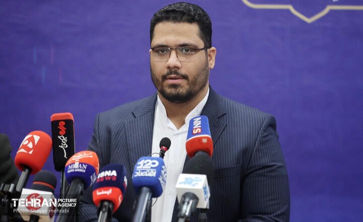 تمامی مراکز سازمان میادین میوه و تره‌بار در ایام تشییع رهبر شهید فعال است
