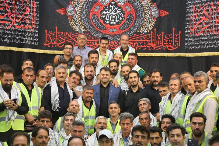 منطقه ۱۰ میزبان نخستین کاروان خادمین رهبر شهید از آذربایجان غربی شد