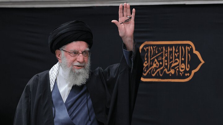 نکاتی برای حفظ آب بدن و پیشگیری از گرمازدگی در مراسم تشییع رهبر شهید انقلاب