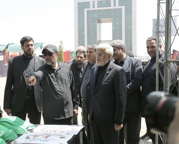 بازدید معاون اول رئیس جمهور از زائر شهر عباس‌آباد تهران