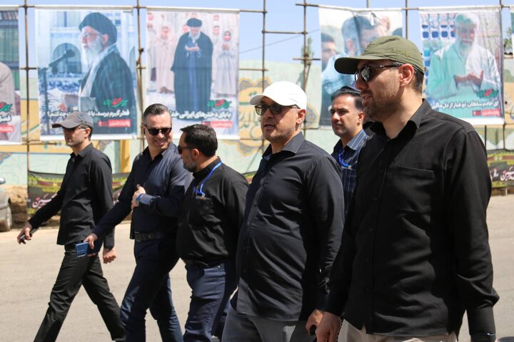 ارزیابی میدانی شهردار منطقه یک از مراکز اسکان زائران در ایام وداع و تشییع قائد شهید