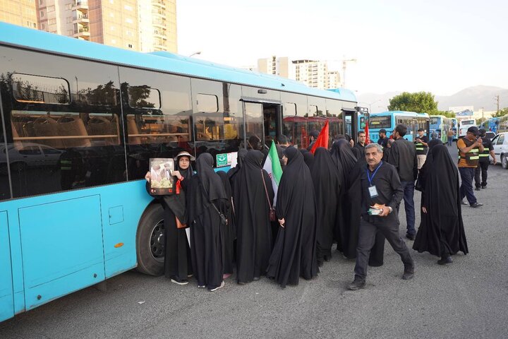 ۱۲۳ پارکینگ در منطقه یک آماده میزبانی از زائران مراسم وداع و تشییع رهبر شهید بود