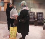 اهدای ۱۵۰ بسته معیشتی به بانوان سرپرست خانوار منطقه ۸