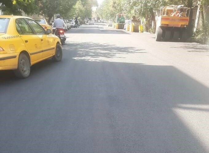 اجرای ۲۵۰۰ تن آسفالت‌ریزی در معابر منطقه ۱۱