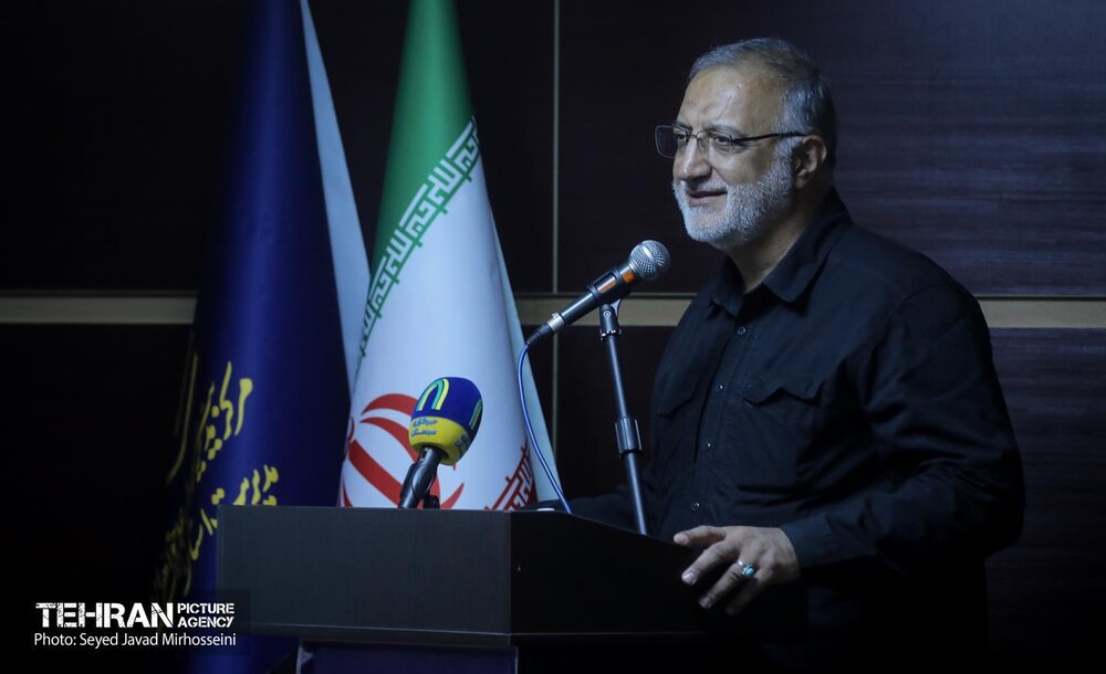ولی فقیه، عدالتخواهی را با عقلانیت همراه می‌کند