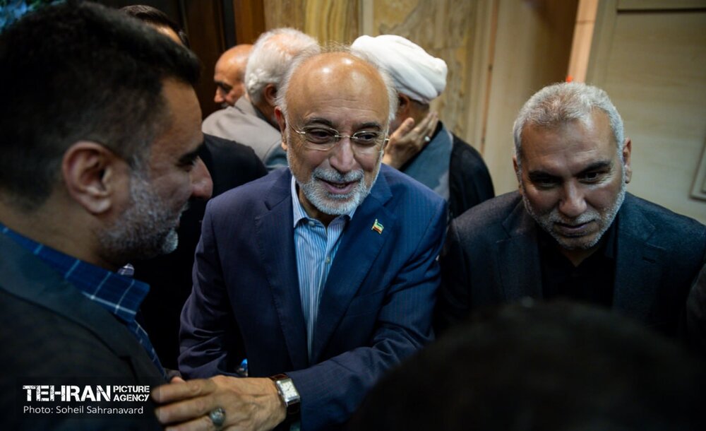 روایتی از خداحافظی با «مادر وطن»/از قرائت پیام رهبر انقلاب تا بیعتی تازه با شهدا