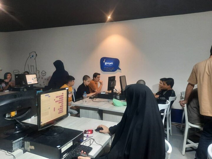 برپایی کارگاه آموزشی "تکنولوژی اینترنت اشیا" برای نوجوانان منطقه یک