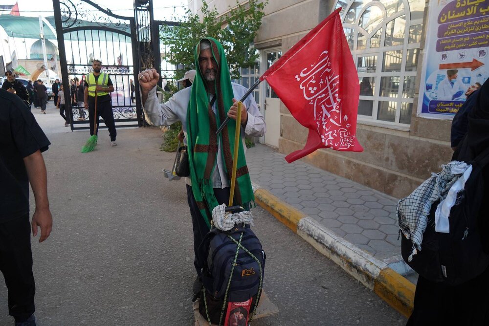 عمود ۸۳۳؛ روایت کار دلی خادمان موکب محبان‌الرضا(ع) در مسیر خدمت به زائران حسینی
