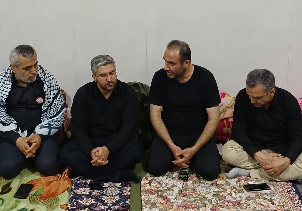 مرتضوی از روند خدمترسانی جهادگران منطقه ۱۳ در عمودهای ۱ تا ۵۰۰ به زائران اربعین بازدید کرد
