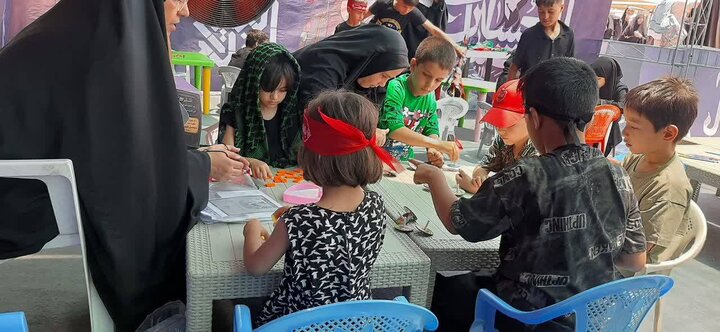 آغاز فعالیت موکب‌های مادر و کودک در مسیر نجف تا کربلا/ همراهی ۳۲ خادم با مادران و کودکان در مسیر پیاده‌روی اربعین