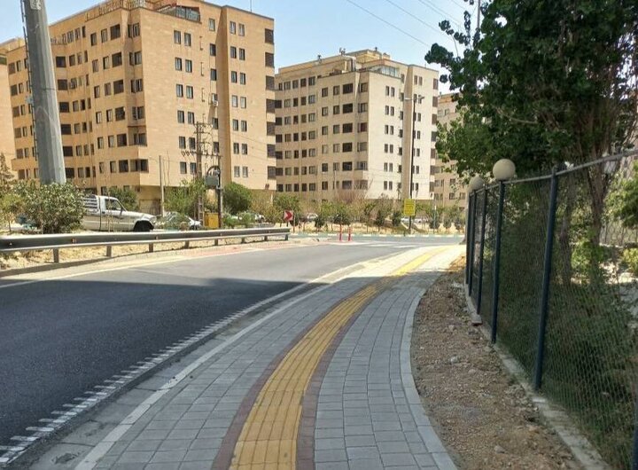 بهره‌برداری از پروژه پیاده‌روسازی بلوار اردستانی/ پایان تردد مخاطره‌آمیز عابران در غربی‌ترین بلوار شهر تهران