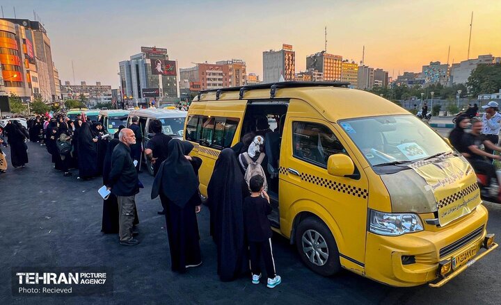 اعزام رایگان زائران اربعین حسینی به مرز مهران توسط تاکسیرانی تهران