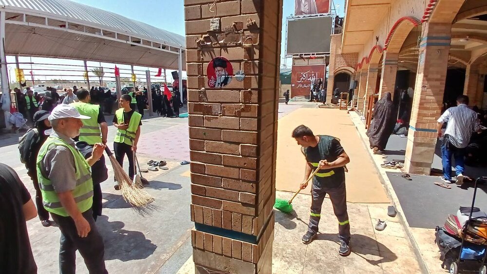 ۳۰۲ ساعت خدمت بی‌وقفه جهادگران منطقه ۱۳ در مسیر نجف تا کربلا