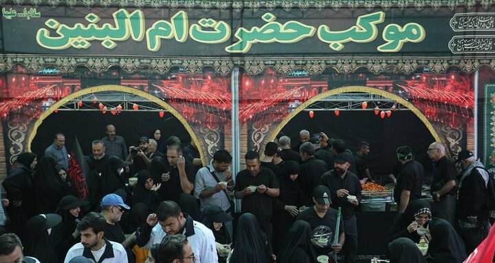 میزبانی موکب منطقه ۱۲ از عاشقان اباعبدالله الحسین (ع) در پیاده‌روی جاماندگان اربعین حسینی