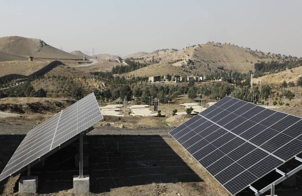 توسعه نیروگاه خورشیدی بوستان جنگلی سرخه‌حصار به ۱۵۵ کیلووات
