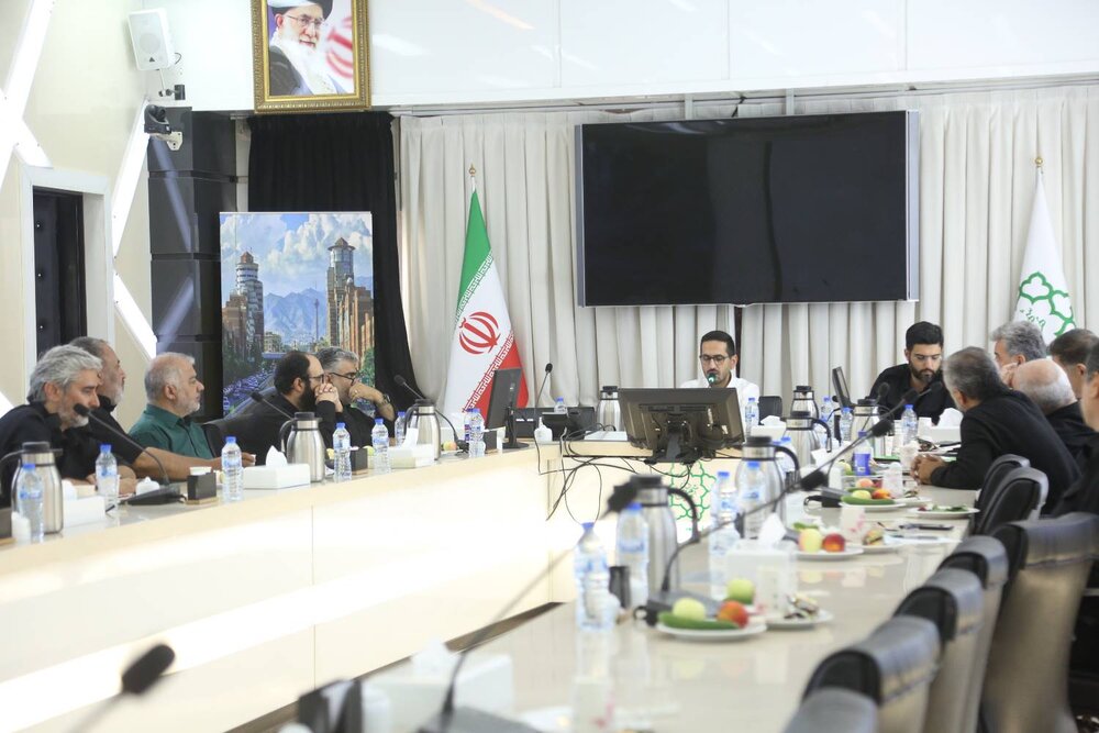 اخالصنایع: محلات باید در تصمیمگیری و حل مسائل شهر نقشآفرین باشند