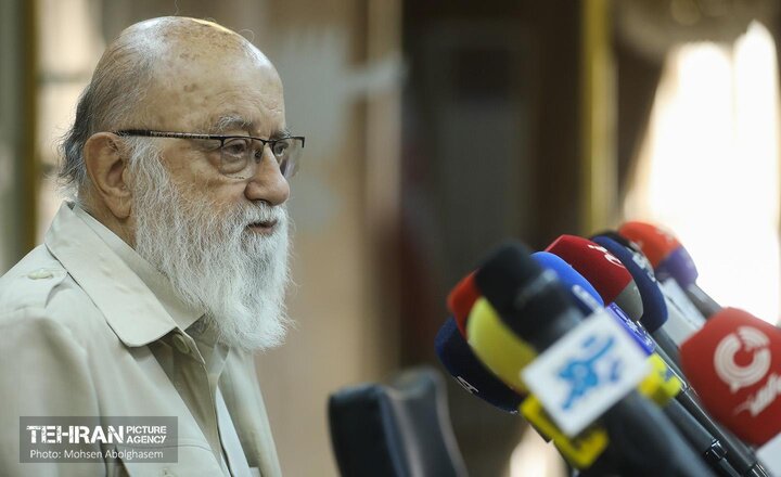 ۲۰۰۰ اتوبوس برقی در راه تهران؛ مصرف بنزین و گازوئیل برای کشور هزینه زیادی دارد