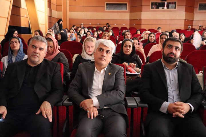 رویداد تخصصی کسب و کار و اشتغال با عنوان فردانو در شهرداری منطقه ۱۱ برگزار شد