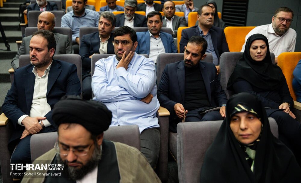 همایش شهرداران نواحی و مناطق