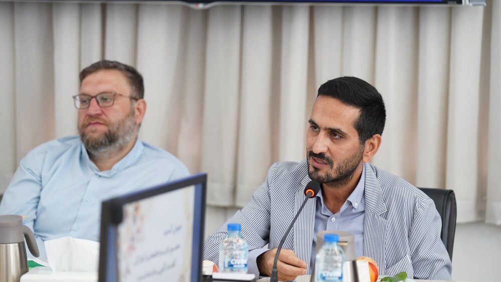 اخ‌الصنایع: هم‌افزایی مدیریت شهری، پشتوانه استمرار خدمت‌رسانی در منطقه ۱۰ است