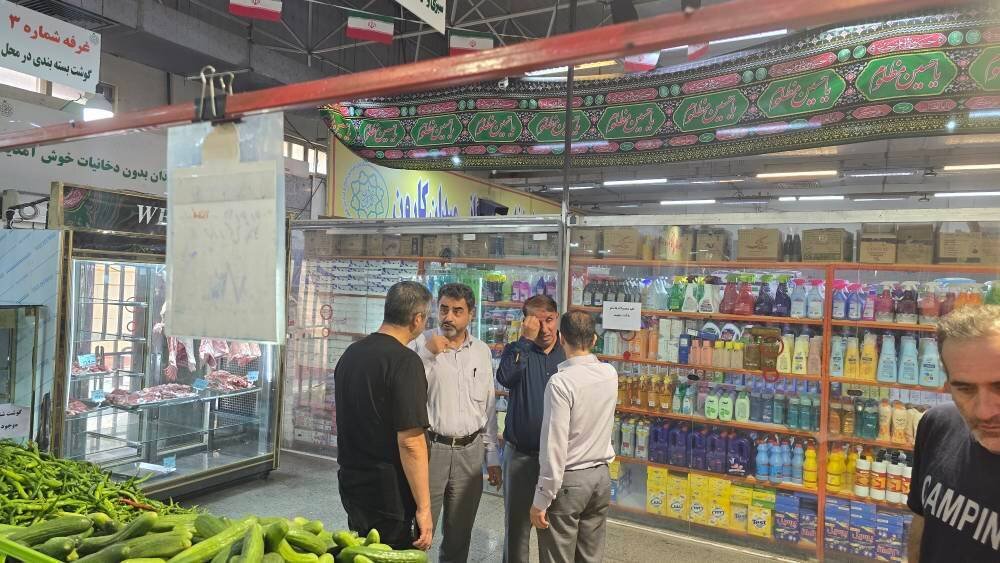 بازدید از بازار میوه و ترهبار کارون با هدف ارتقای خدماترسانی به شهروندان