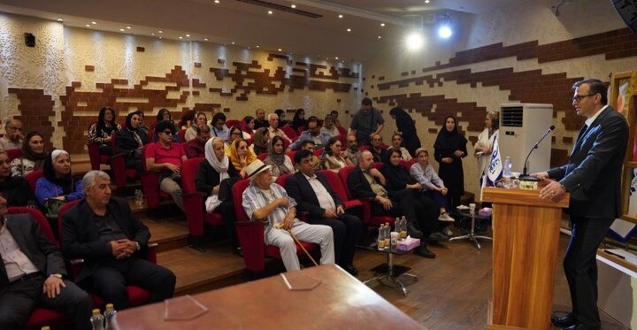 گردهمایی ماهانه راهنمایان گردشگری استان تهران در خانه شعر و ادبیات