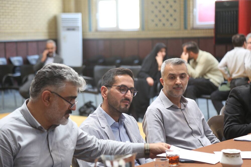 ۳۱۳مین ملاقات مردمی شهردار منطقه ۱۰ در محله زنجان برگزار شد