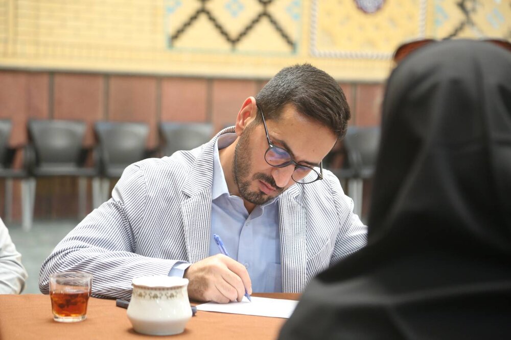 ۳۱۳مین ملاقات مردمی شهردار منطقه ۱۰ در محله زنجان برگزار شد